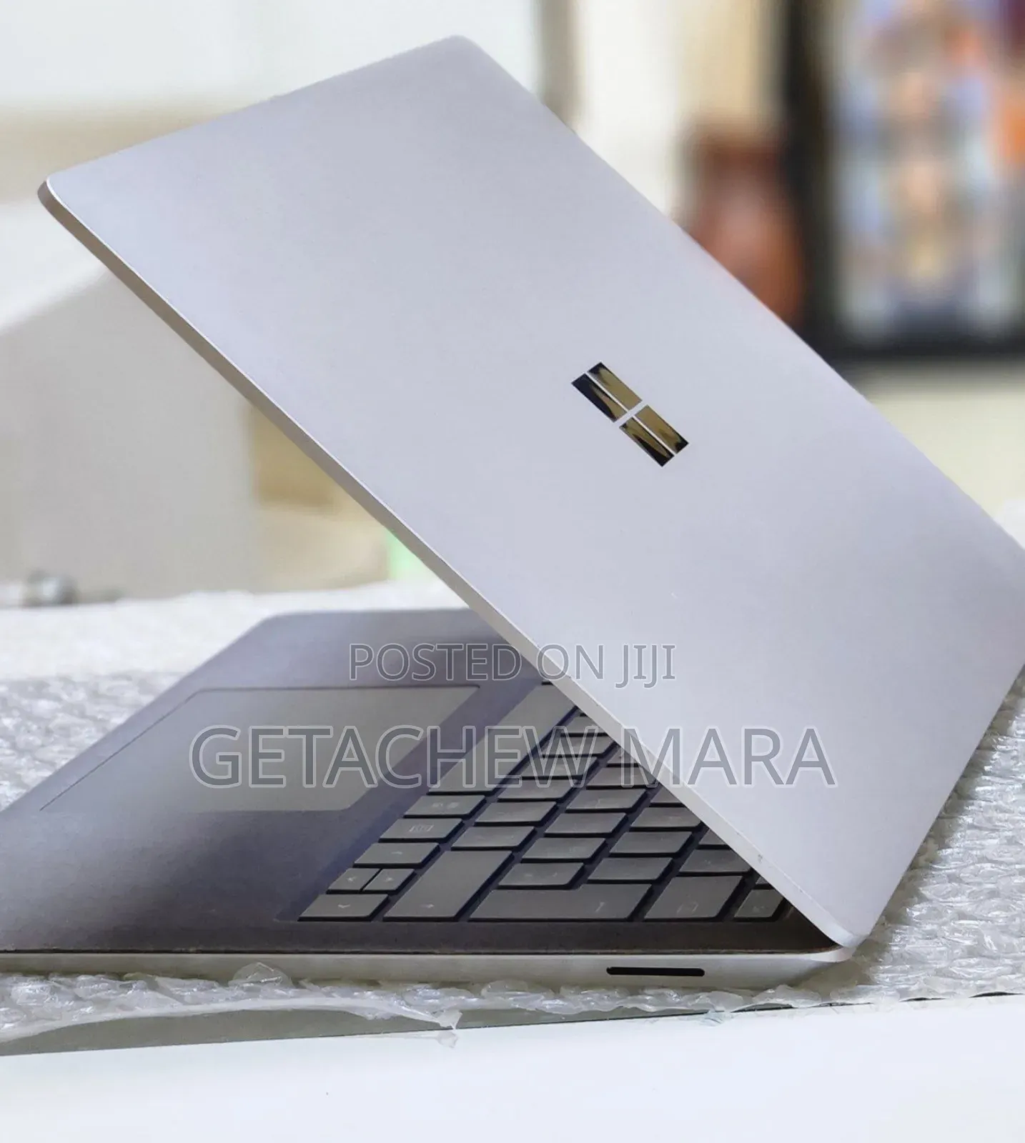 New Laptop Microsoft Surface 8GB Intel Core I5 SSD 512GB