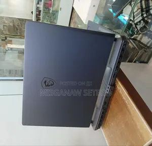 New Laptop MSI Vector 16 HX AI A2XWIG 16GB Intel Core Ultra 7 SSD 512GB