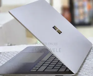 New Laptop Microsoft Surface 8GB Intel Core I5 SSD 512GB