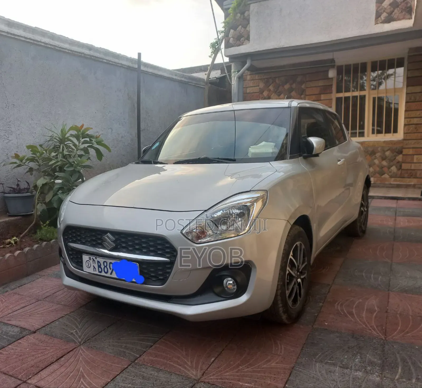 Suzuki Swift 2021 Silver