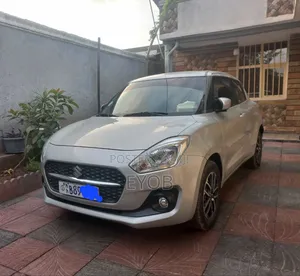 Suzuki Swift 2021 Silver