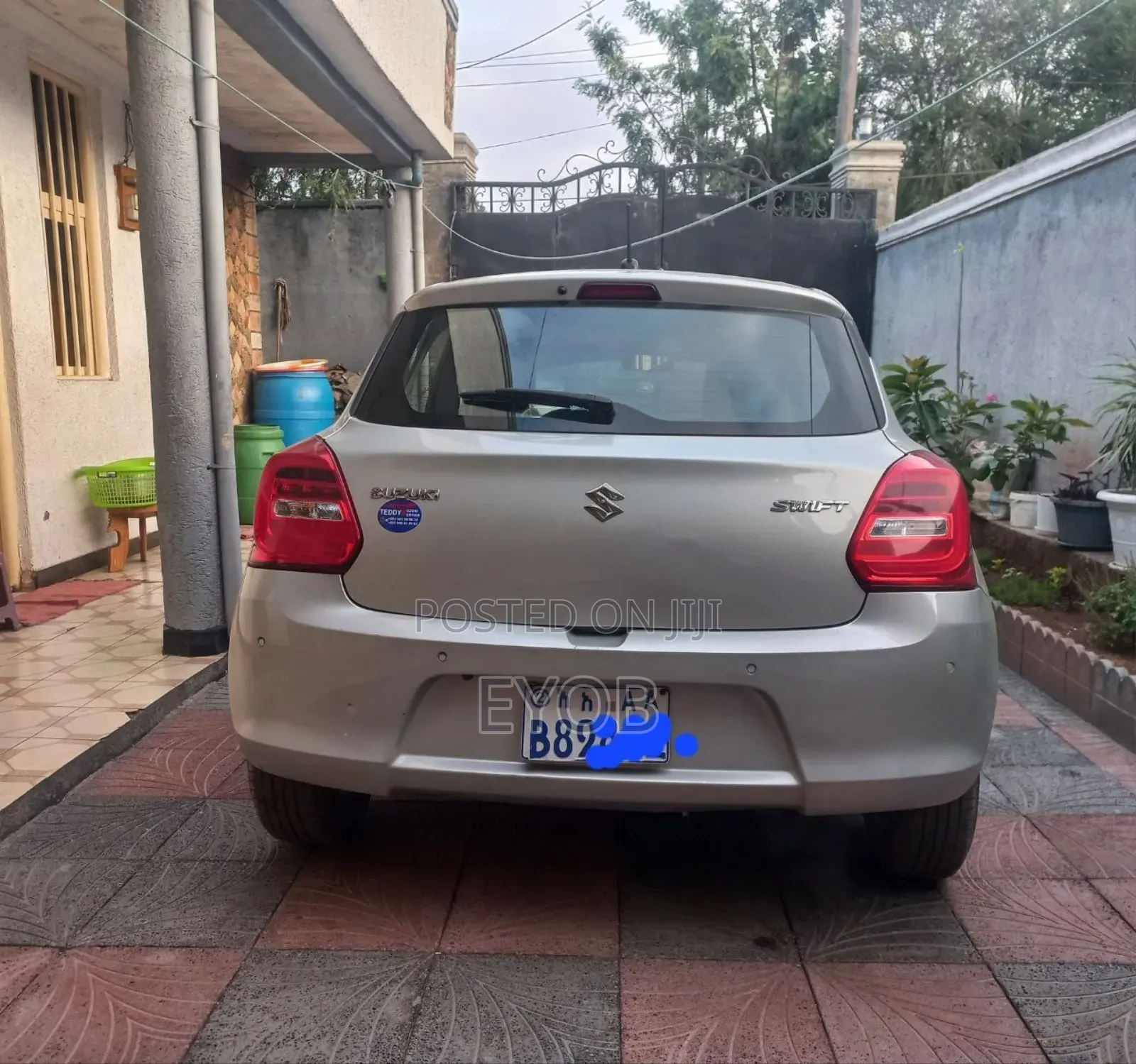 Suzuki Swift 2021 Silver