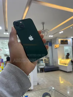 Apple iPhone 13 128 GB Green