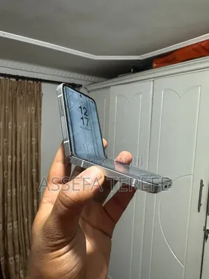 Samsung Z 16 GB Gray