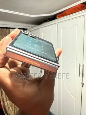 Samsung Z 16 GB Gray