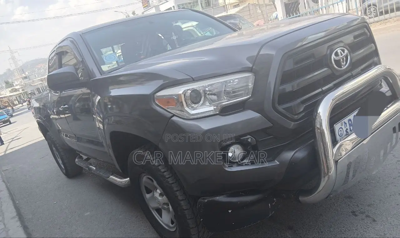Toyota Tacoma 4dr Double Cab 2016 Black