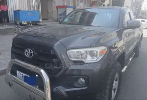 Toyota Tacoma 4dr Double Cab 2016 Black