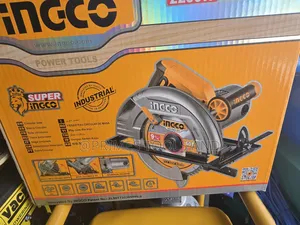 Ingco 91⁄4” (235mm) Circular Saw With Powerful