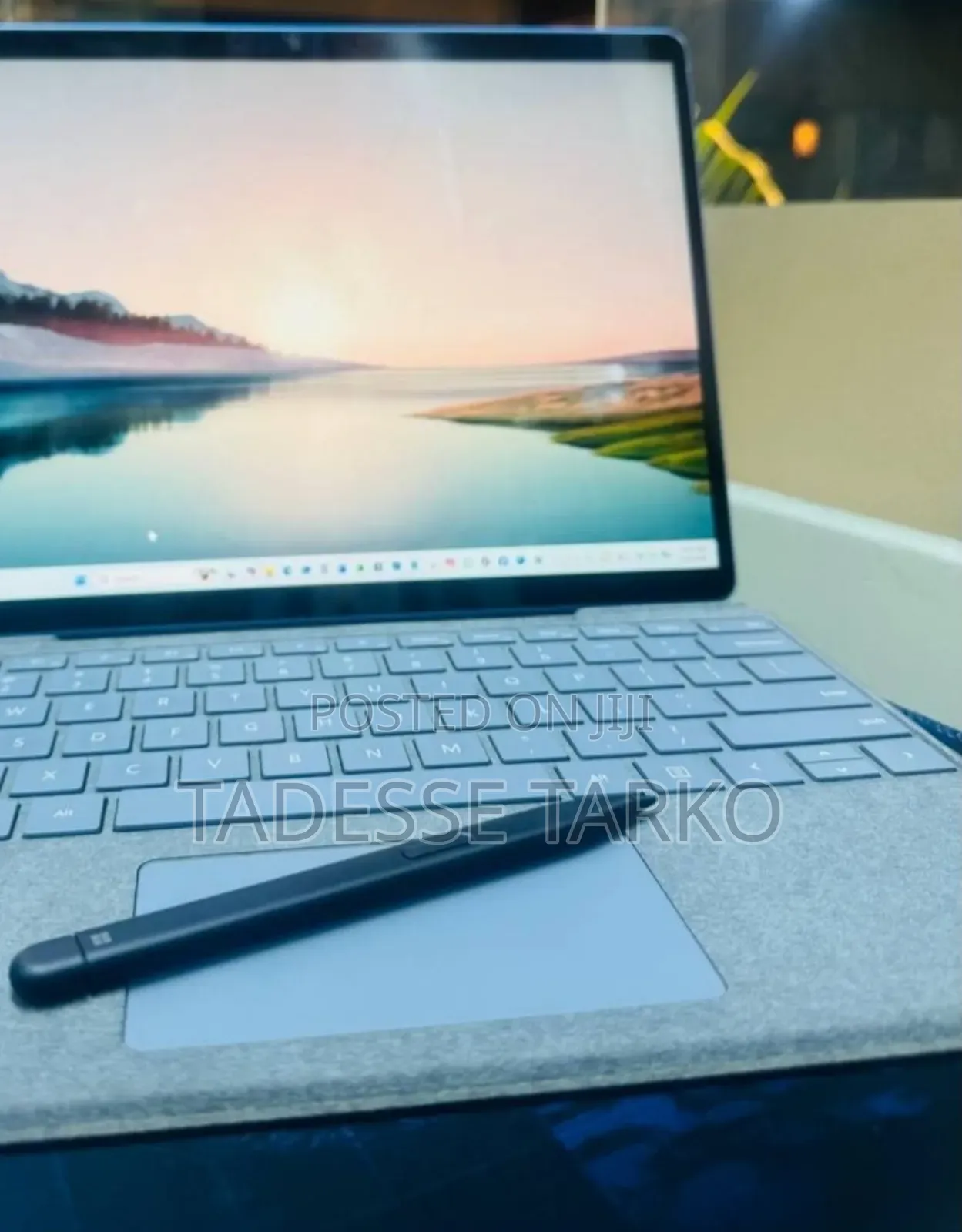 New Laptop Microsoft Surface Pro 9 8GB Intel Core I5 SSD 256GB