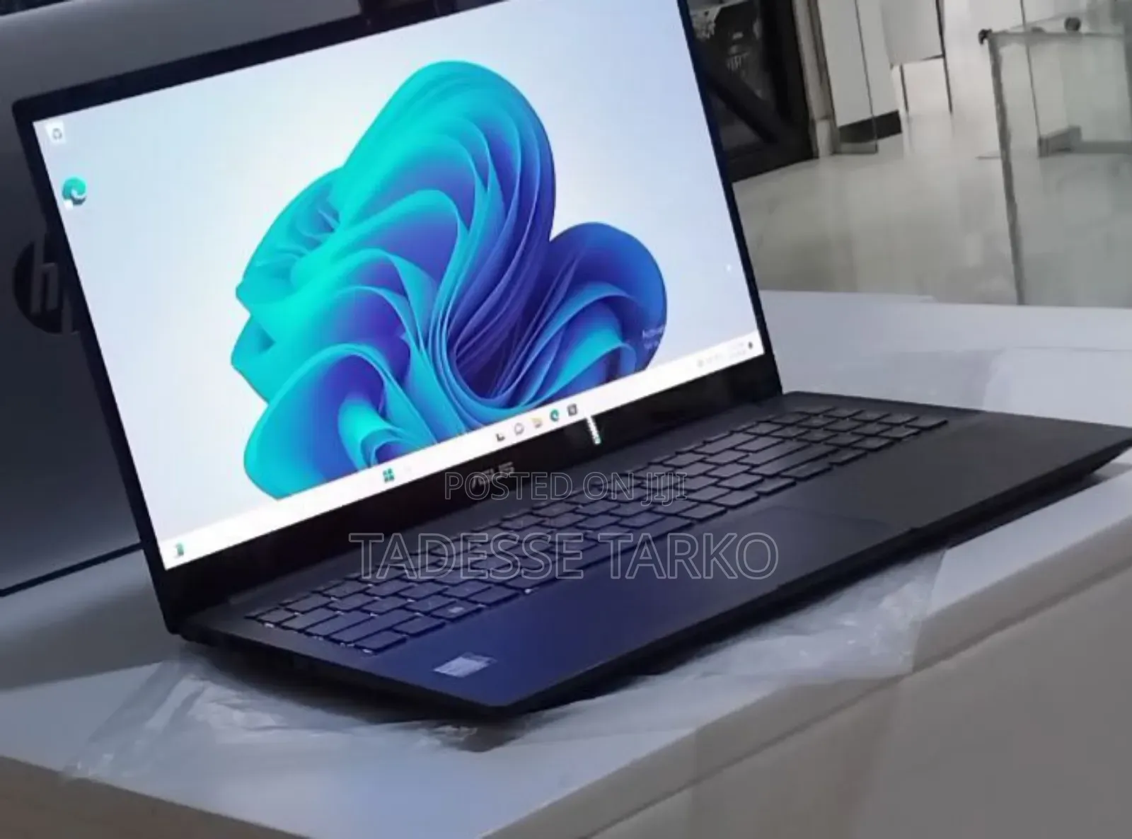 New Laptop Asus VivoBook 15 X505BA 16GB Intel Core I9 SSD 1T