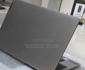 New Laptop Lenovo 8GB AMD Ryzen 5 SSD 512GB