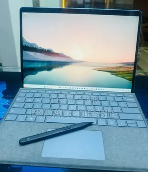 New Laptop Microsoft Surface Pro 9 8GB Intel Core I5 SSD 256GB