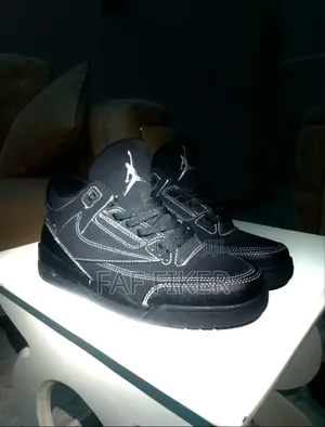 Original Jordan 3 Travis