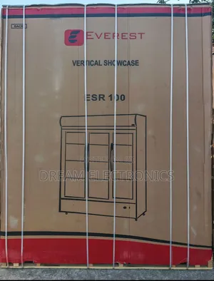 Everest Show Case 1000