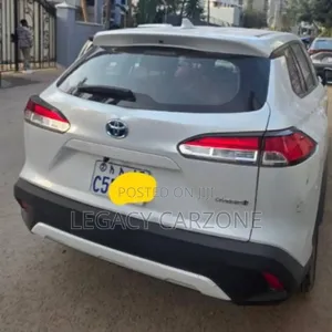 Toyota Corolla Cross 2024 White