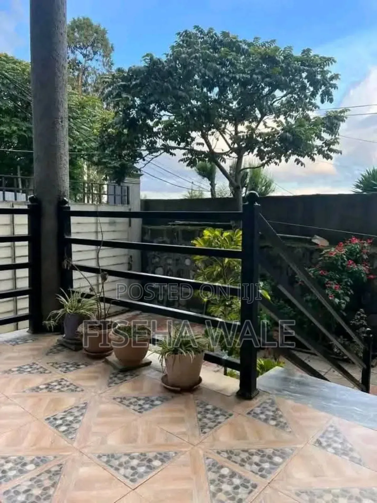 3bdrm Villa in አዲሱ ገበያ, Gullele for sale