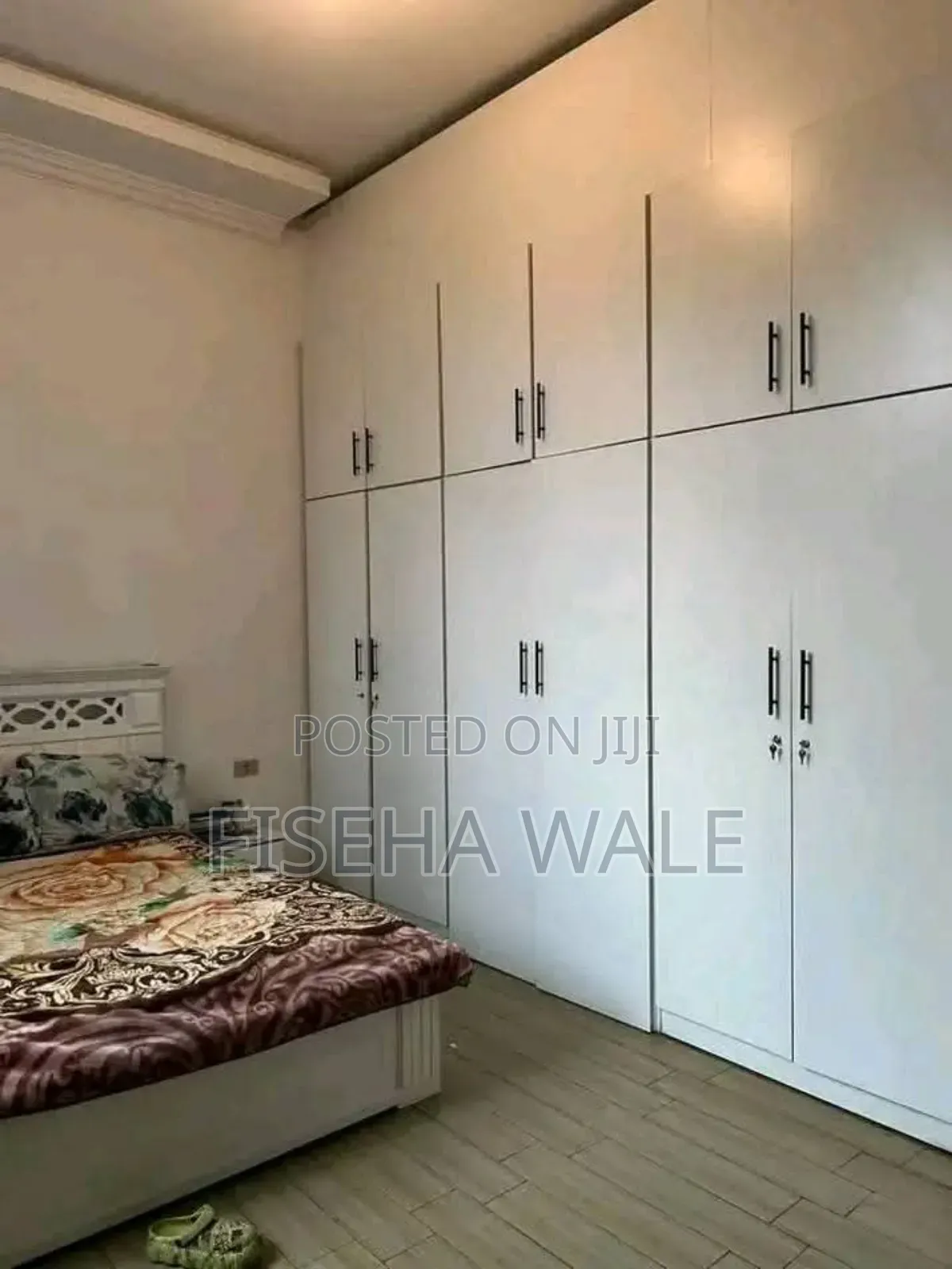 3bdrm Villa in አዲሱ ገበያ, Gullele for sale