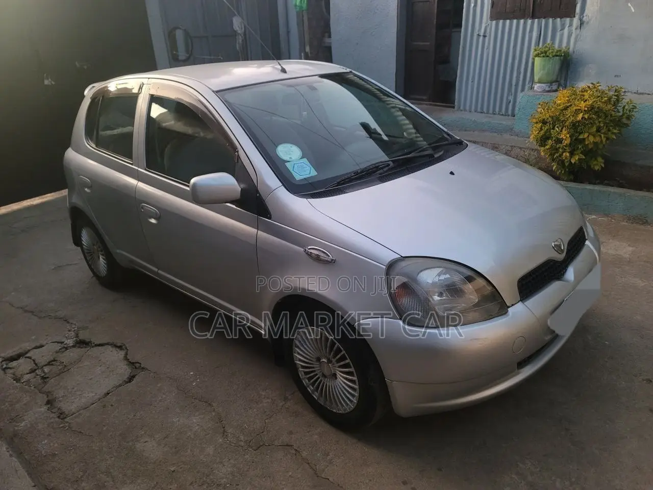 Toyota Vitz 1.0 FWD 3dr 2000 Silver
