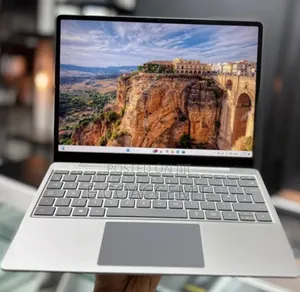 New Laptop Microsoft Surface Go 8GB Intel Core I5 SSD 256GB