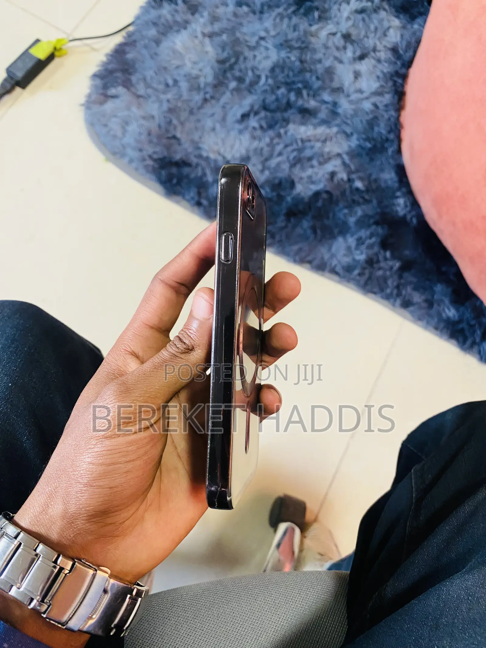 New Apple iPhone SE (2022) 64 GB Blue