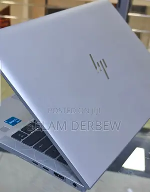 New Laptop HP EliteBook 830 G8 16GB Intel Core I7 SSD 512GB