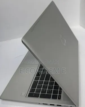 New Laptop HP 8GB AMD Ryzen 5 SSD 512GB