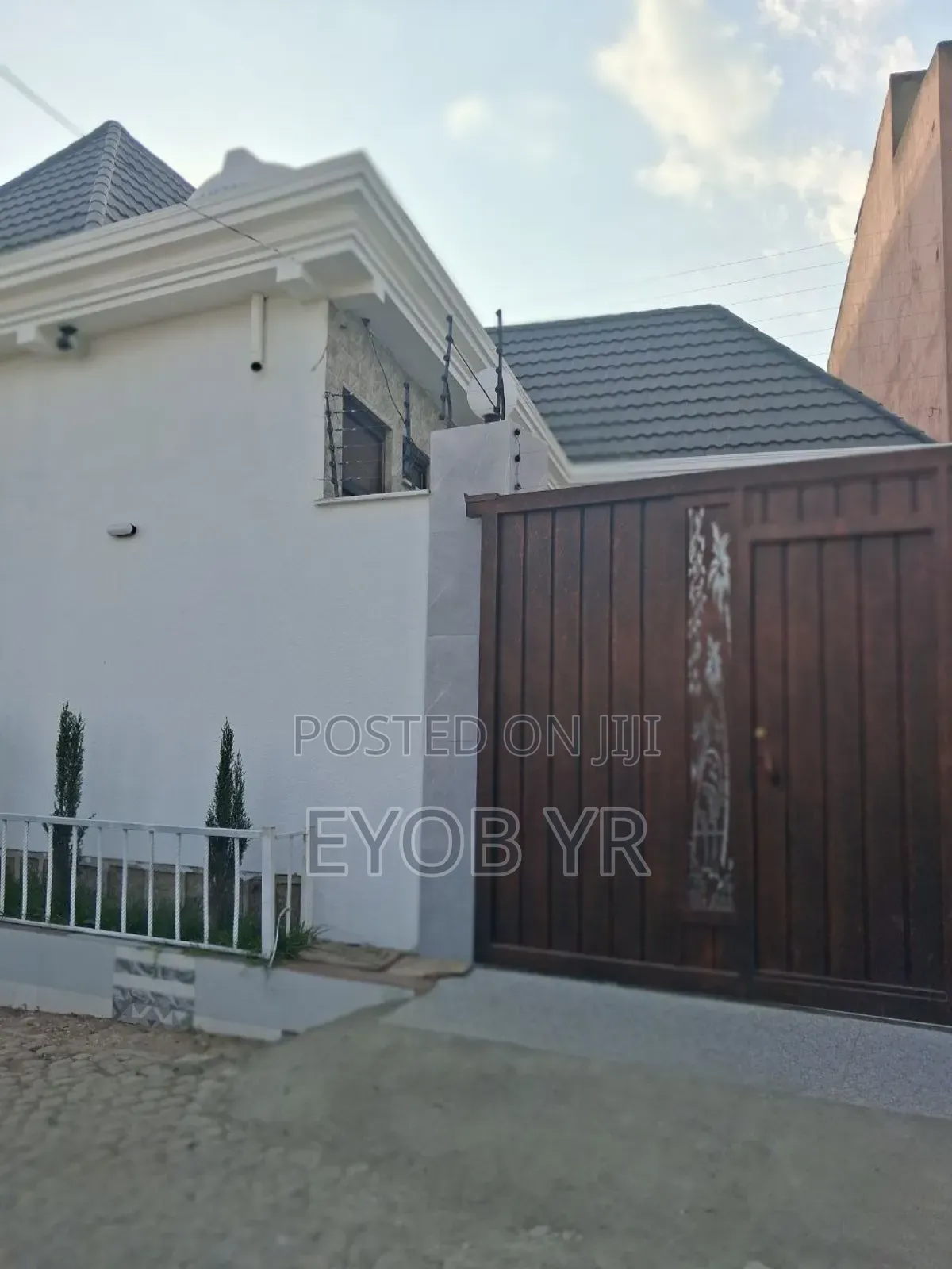 3bdrm Villa in Nifas Silk-Lafto for sale