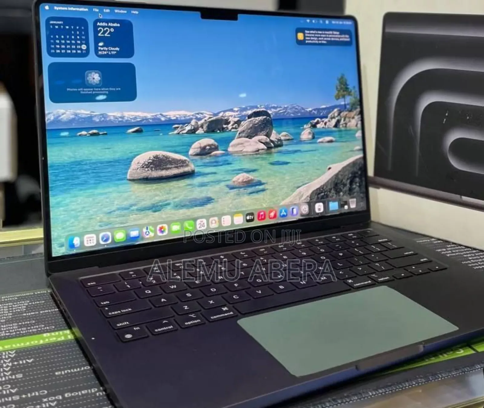 New Laptop Apple MacBook Pro 2024 M4 14-Inch 48GB Apple M4 SSD 512GB