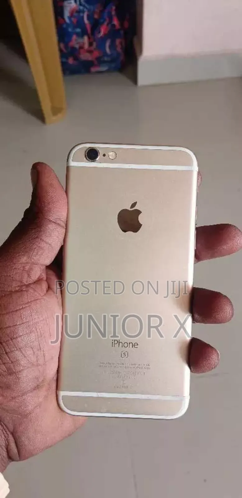 Apple iPhone 6s 64 GB Gold