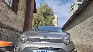 Kia Picanto 2020 Gray