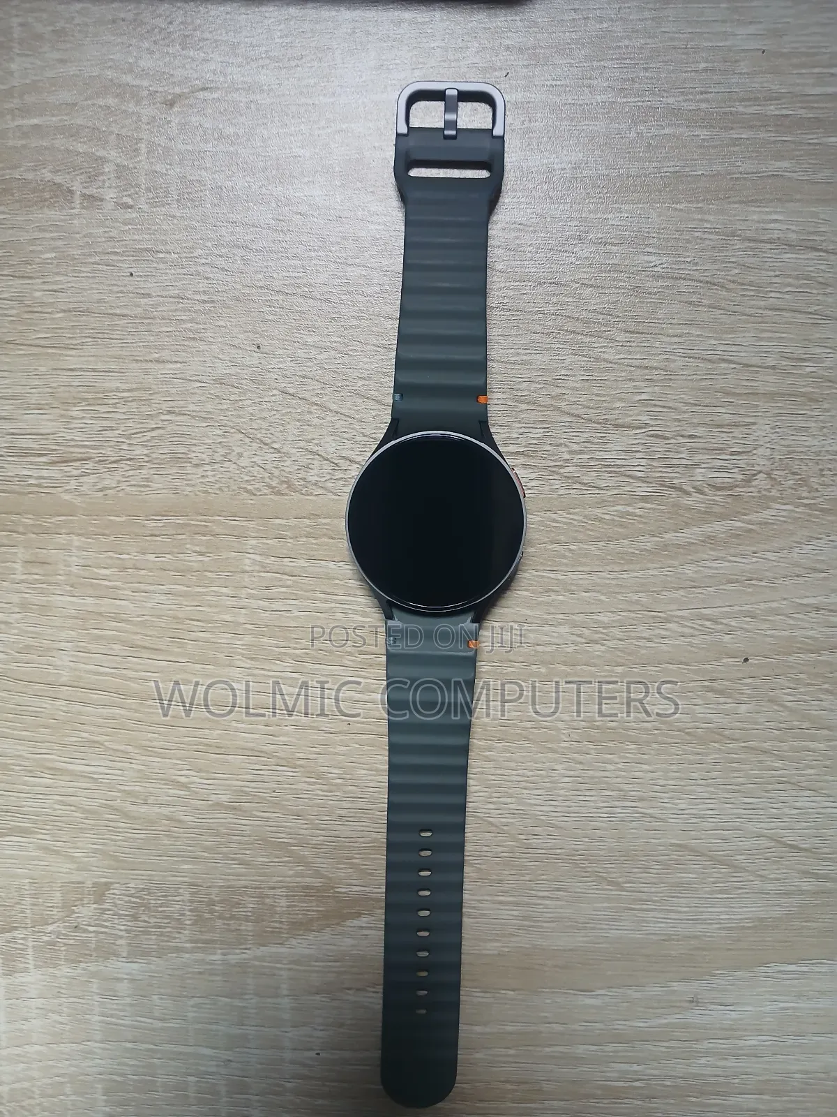 Samsung Galaxy Watch 7, Dark Green Band