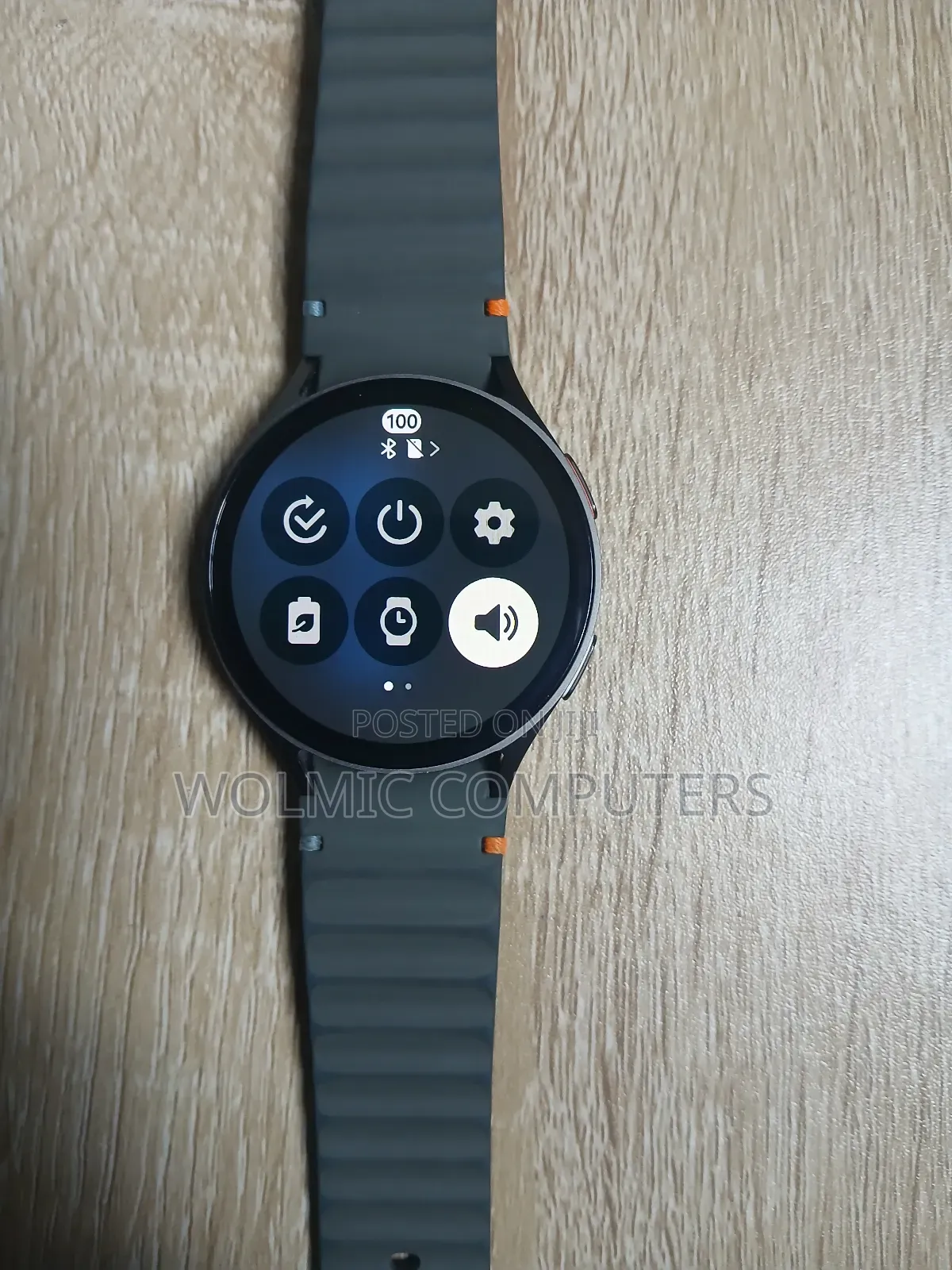Samsung Galaxy Watch 7, Dark Green Band