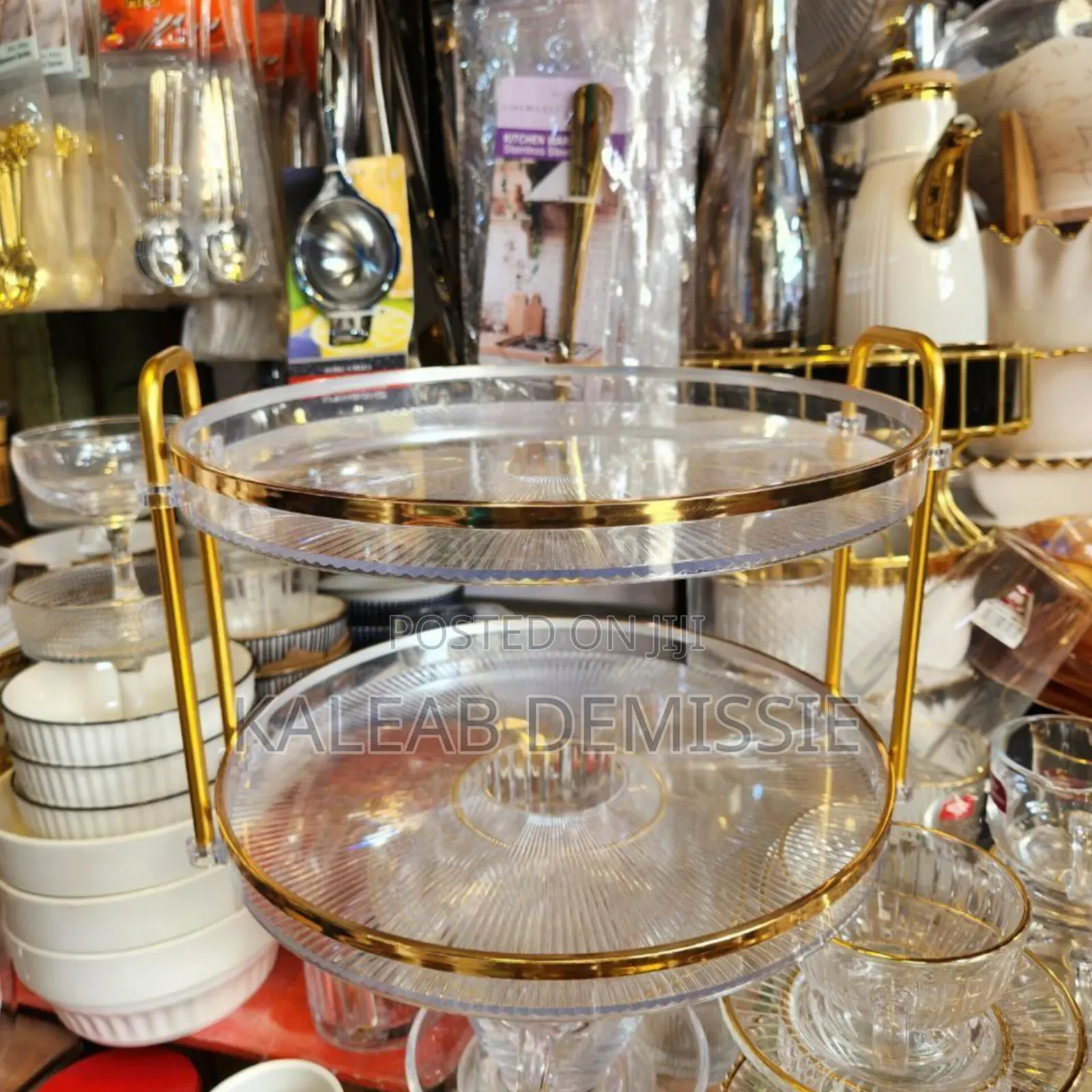 የፓንኬክ የኩኪስ የኬክ ማቅረቢያ