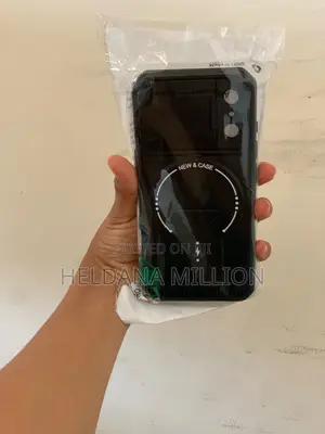 iPhone 17 Pro Black Cover