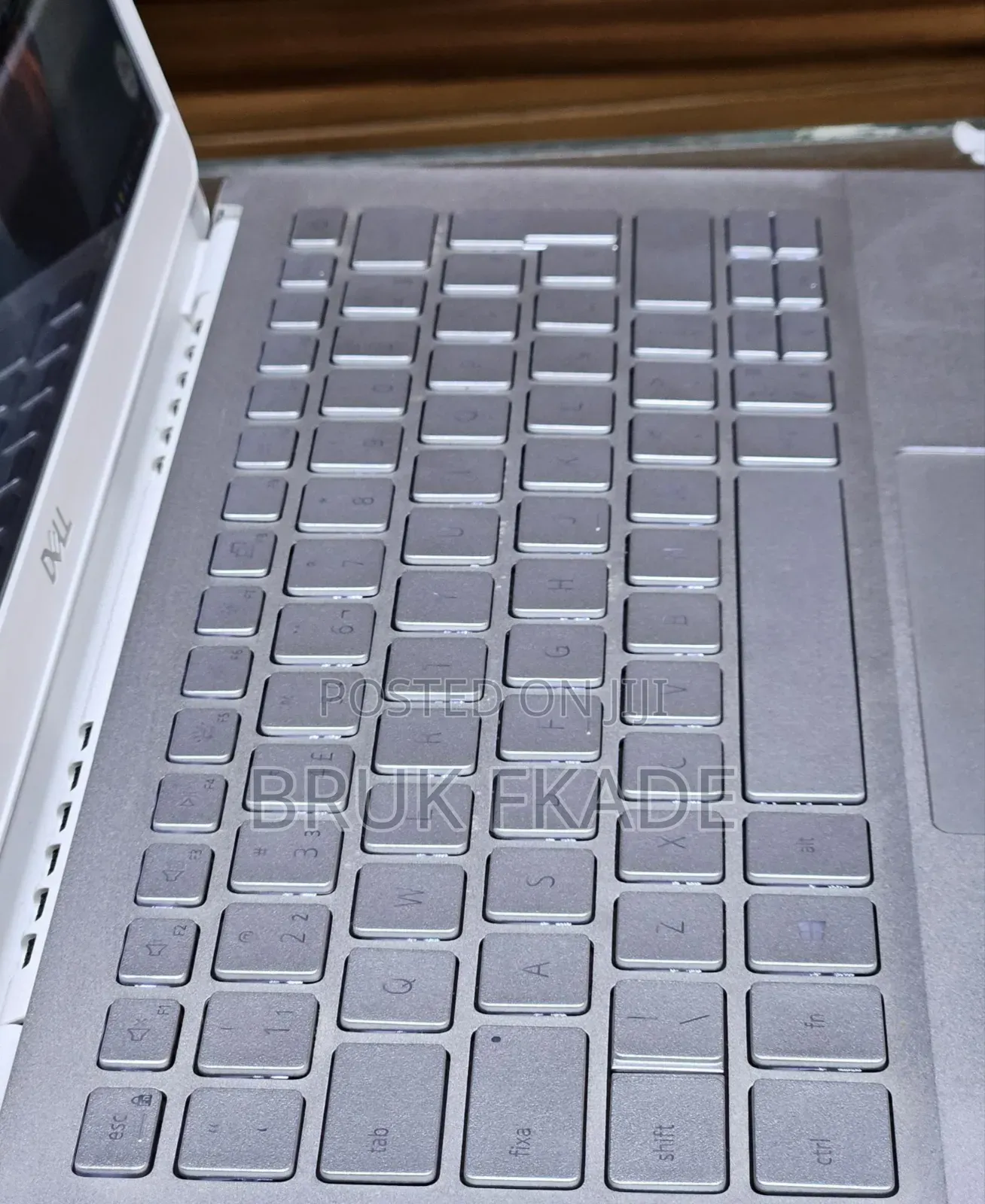 New Laptop Dell Inspiron 15 8GB Intel Core I7 SSD 256GB