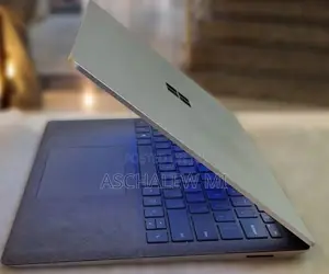 New Laptop Microsoft Surface 16GB Intel Core I7 SSD 512GB