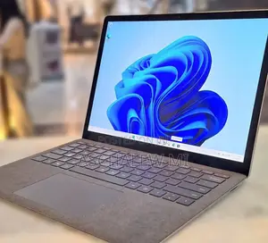 New Laptop Microsoft Surface 16GB Intel Core I7 SSD 512GB
