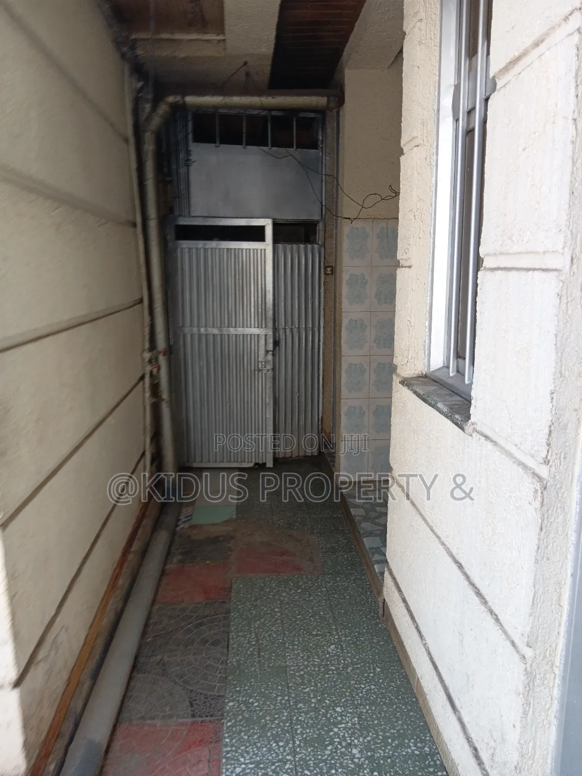 2bdrm House in Nasswe Real State, Nifas Silk-Lafto for rent