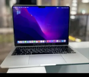 New Laptop Apple MacBook Air 2022 M2 8GB SSD 256GB