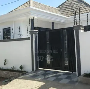 3bdrm Villa in Bole for sale