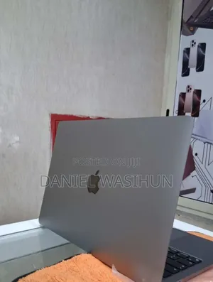 New Laptop Apple MacBook Air 2020 M1 8GB Intel Core I5 SSD 256GB