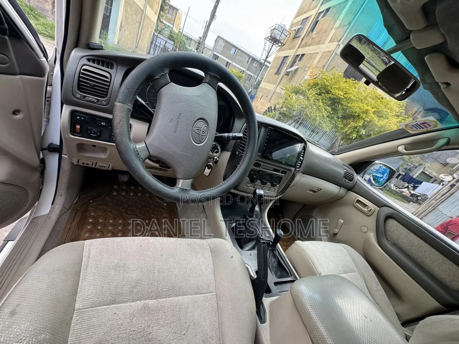 Toyota Land Cruiser 2007 White