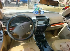 Toyota Land Cruiser Prado 2004 White