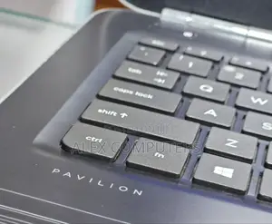New Laptop HP Pavilion 15 8GB Intel Core I5 SSD 256GB