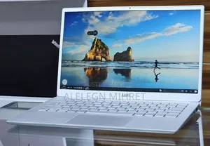 New Laptop Dell Inspiron 15 8GB Intel Core I7 SSD 256GB