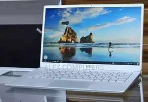 New Laptop Dell Inspiron 15 8GB Intel Core I7 SSD 256GB