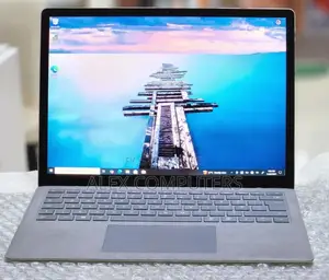 New Laptop Microsoft Surface 8GB Intel Core I5 SSD 512GB