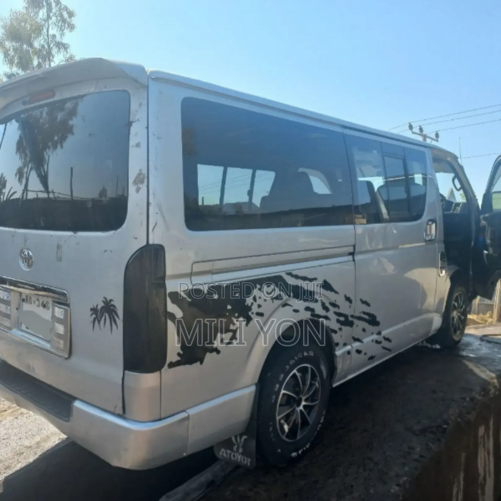 Toyota HiAce 2009 Silver