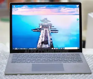 New Laptop Microsoft Surface 8GB Intel Core I5 SSD 512GB