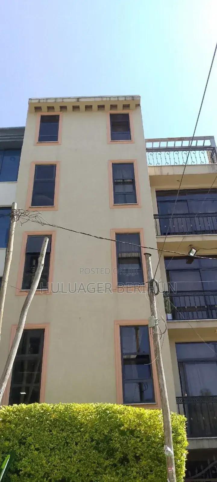 11bdrm House in Bole for sale